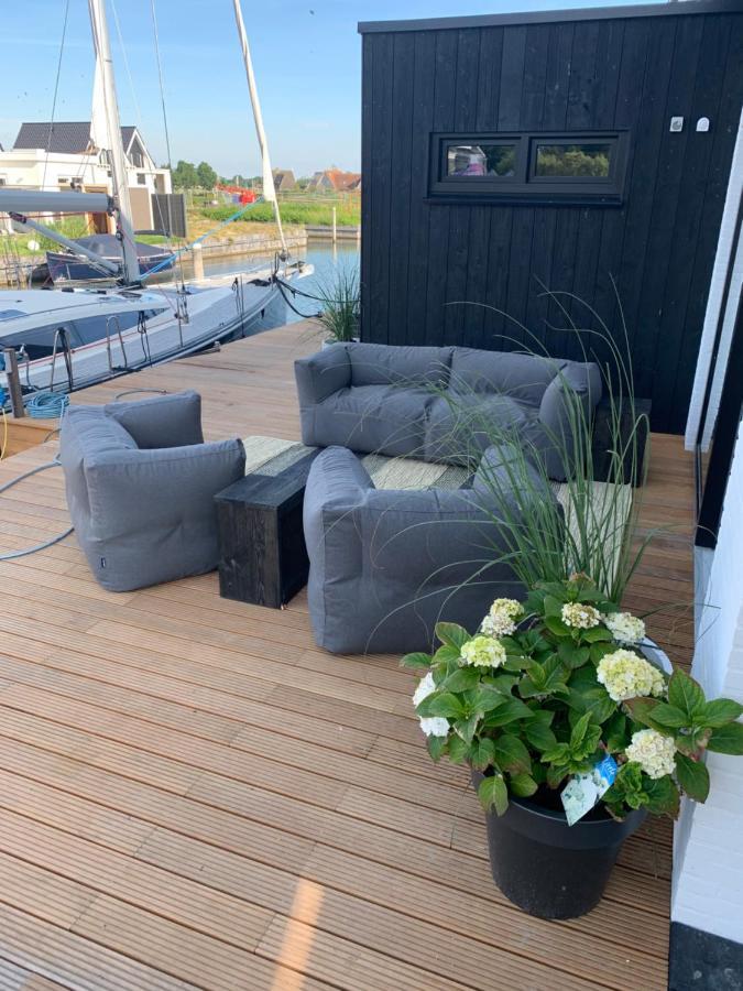 New High End Waterfront Family Villa Ставорен Екстериор снимка